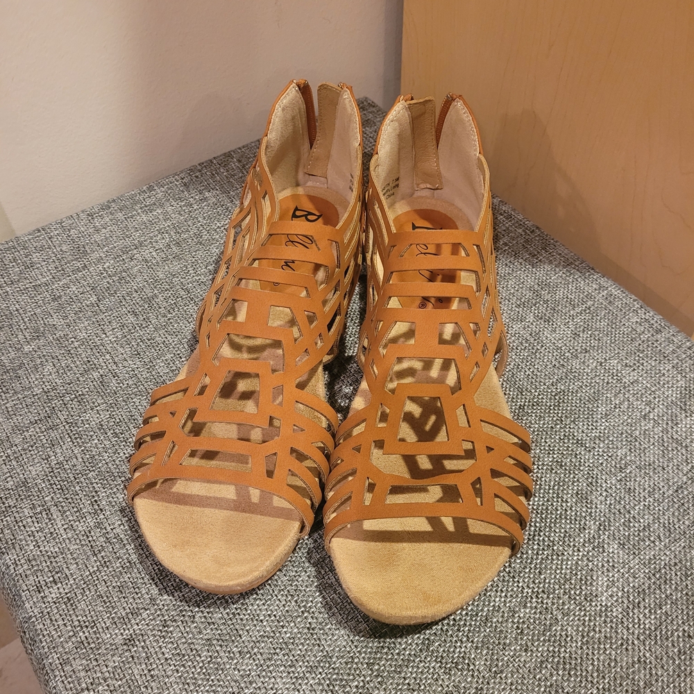 Bellini Tan Cutout Women's Sandals